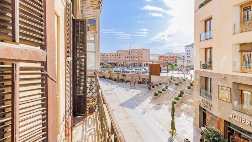 Renovated Apartment in the Historic Center of Málaga image 0